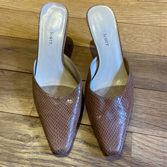 Karen Scott Snakeskin leather slides. 7.5, 2.5” heel. 💜BOGO item - Picture 1 of 6